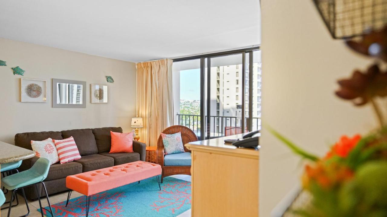 Waikiki Banyan Suites W Free Parking Χονολουλού Εξωτερικό φωτογραφία